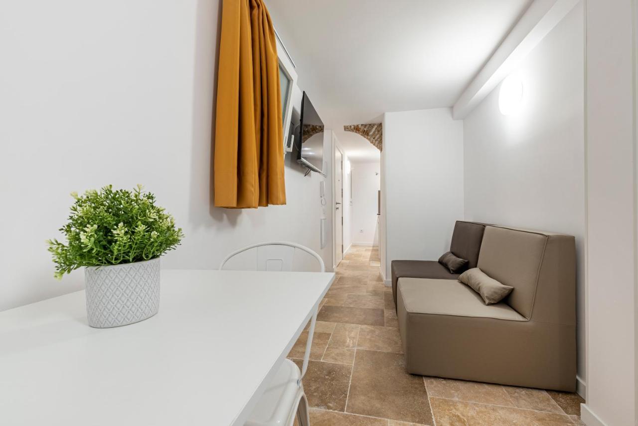 Апартаменты Bajo Interior Sin Ventana En Barri Port Maritim Таррагона Экстерьер фото